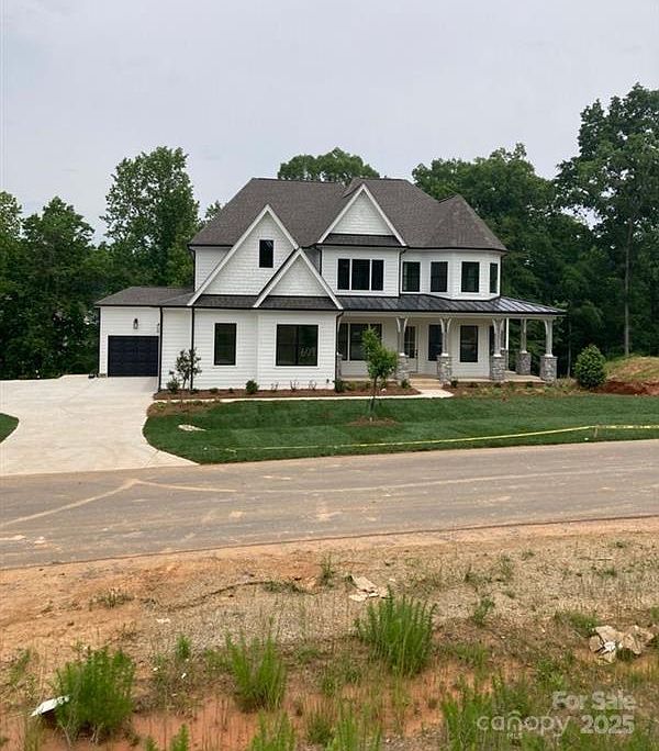1st image of 609 Waterton Trl