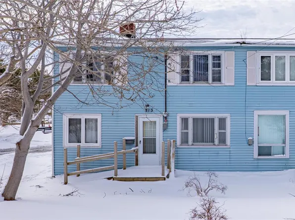 813 Topsail Road, Mount Pearl, NL A1N3J6
