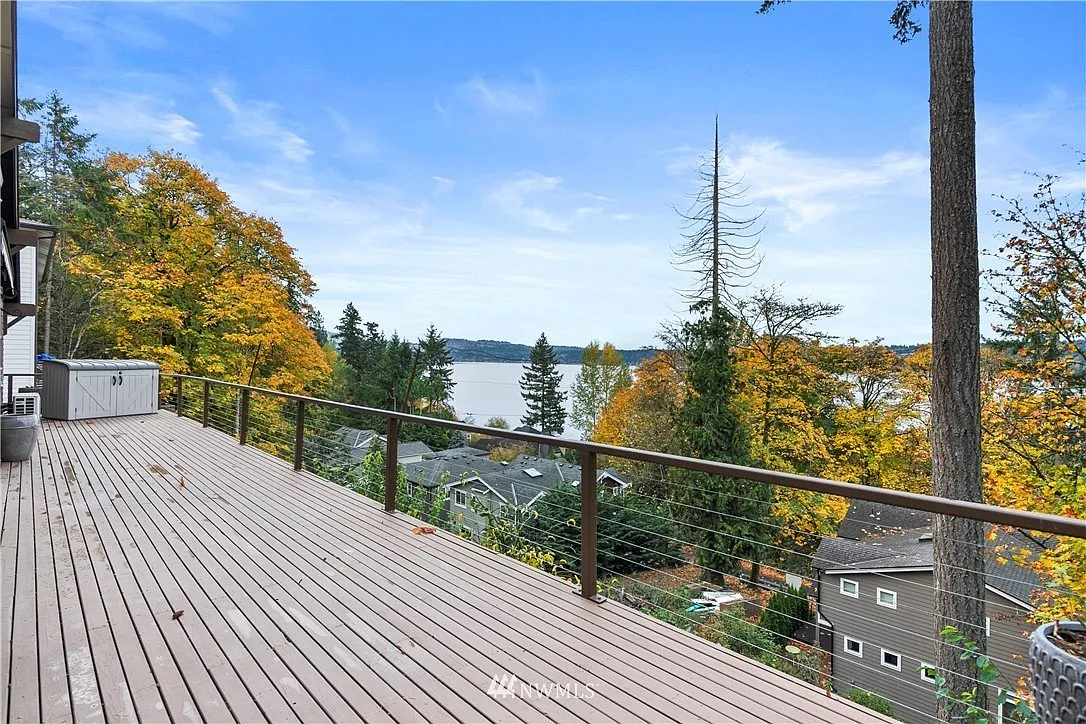 4 bed, 2700 sqft, $1,150 — Photo 3
