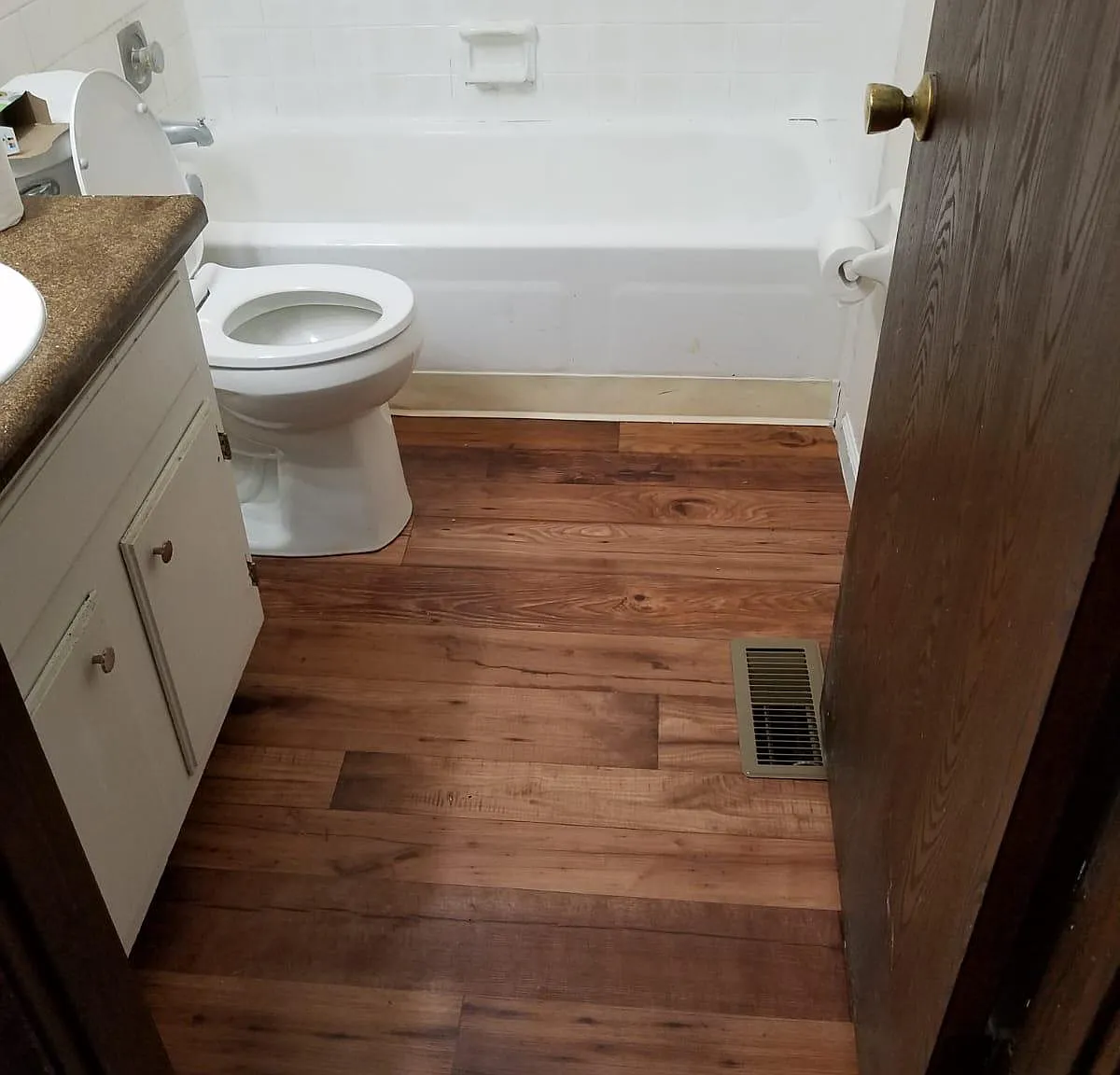 2 bed, 800 sqft, $900 — Photo 1