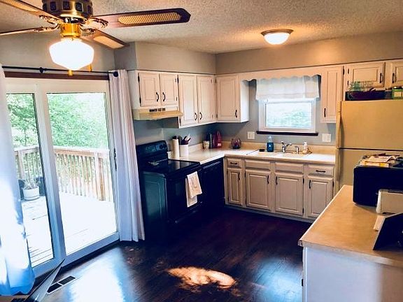 1FF0A211-BF78-4DBE-921F-B8B53D4A0795