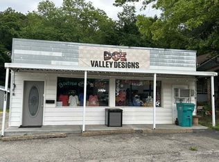 305 Pine St, Steelville, MO 65565