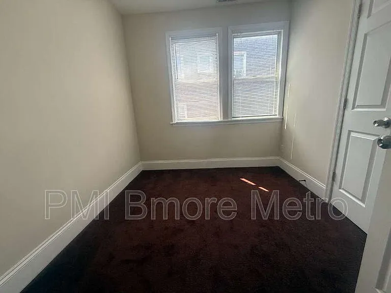 519 E Cold Spring Ln — Photo 13