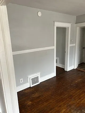 231 Conklin Ave #2 — Photo 6