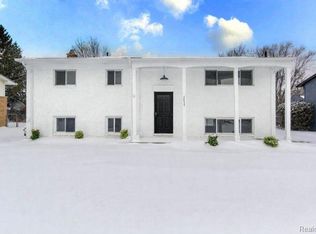 2435 Serra Dr, Sterling Heights, MI