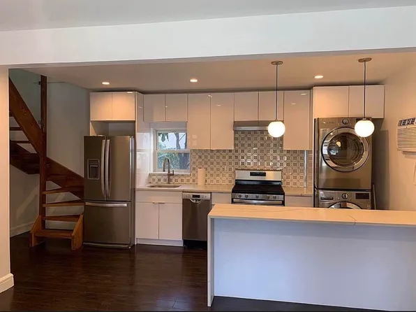 396 Bond Street image 1 of 14