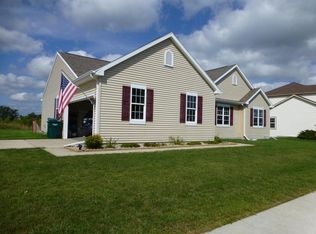 56 Partridge Blvd, Hartford, WI 53027