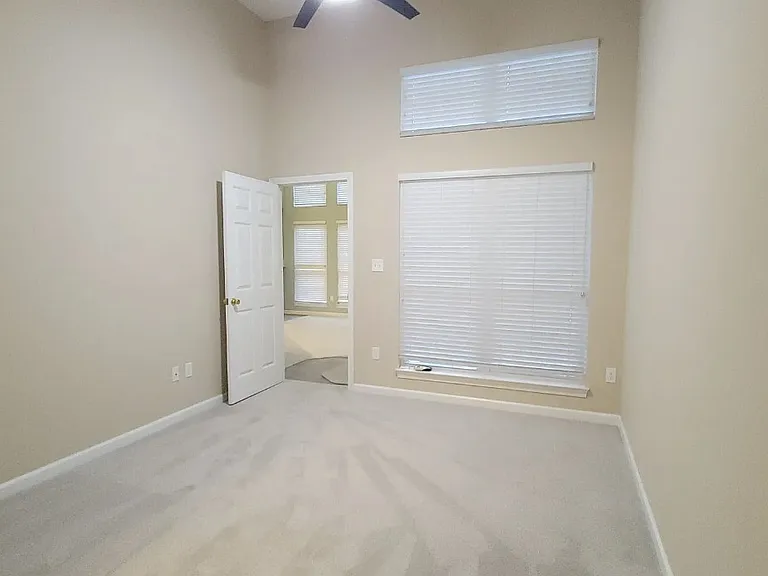 131 Carriage Crossing Ln #131 — Photo 15