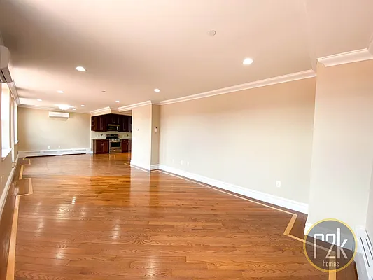 Rented by Realty 2000 Corp | media 48