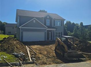 2906 York House Dr, Greensboro, NC 27407