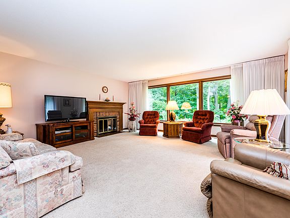 5th image of 3123 Bluffwood Pl