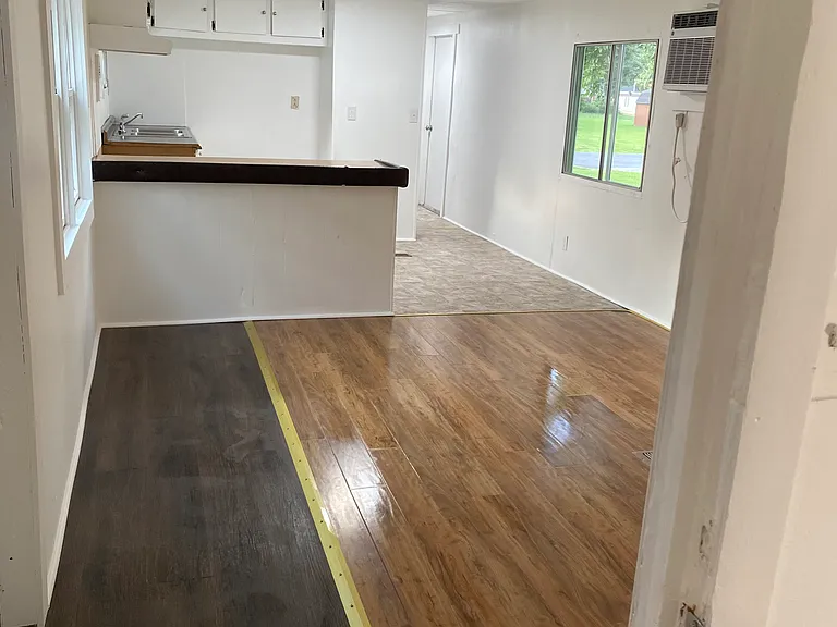 1120 Starke Ave — Photo 6