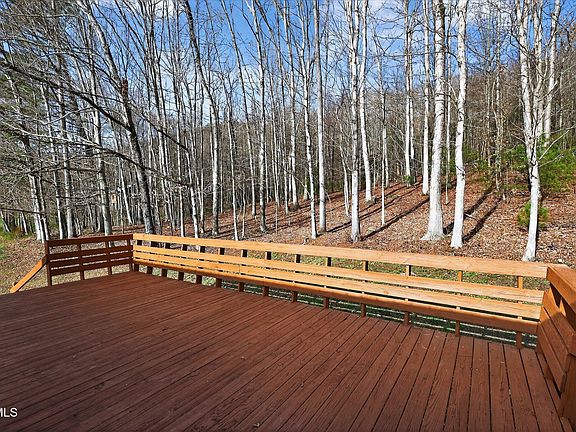 5th image of 122 Haines Rd