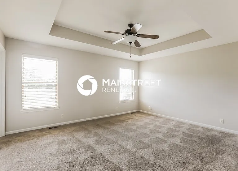 410 Golfview Dr — Photo 9