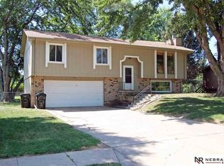 7425 Josephine St, La Vista, NE 68128