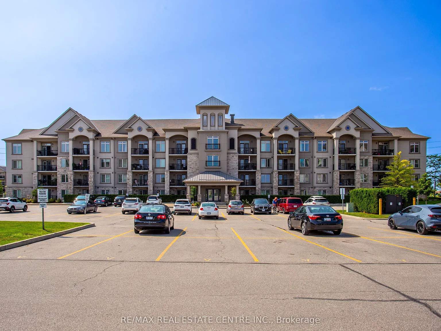 2 bed, $2,450 — Photo 1
