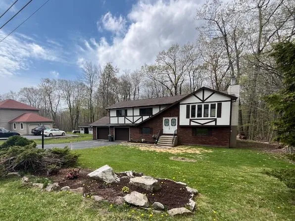 421 Glen Ridge Rd, Tobyhanna, PA 18466
