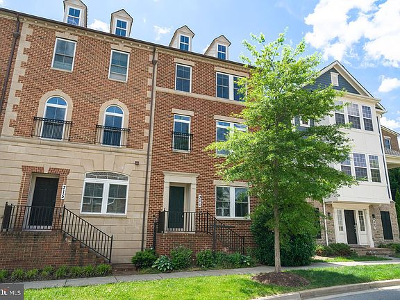 3rd image of 311 Parkview Ave