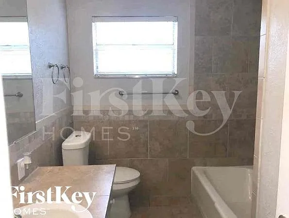 14300 Iroquois Ave — Photo 15