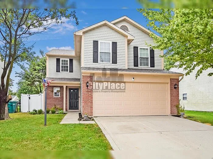 4 bed, 2.5 bath, 2835 sqft, $2,650 — Photo 3