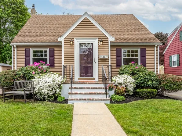 8 Taft Rd, Salem, MA 01970