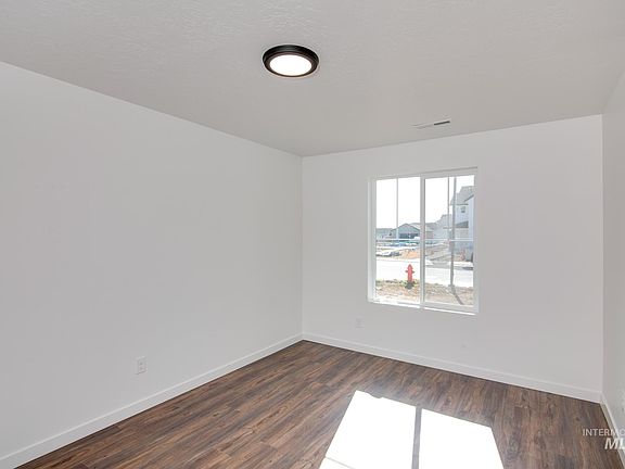 3rd image of 19399 Susquehanna Way