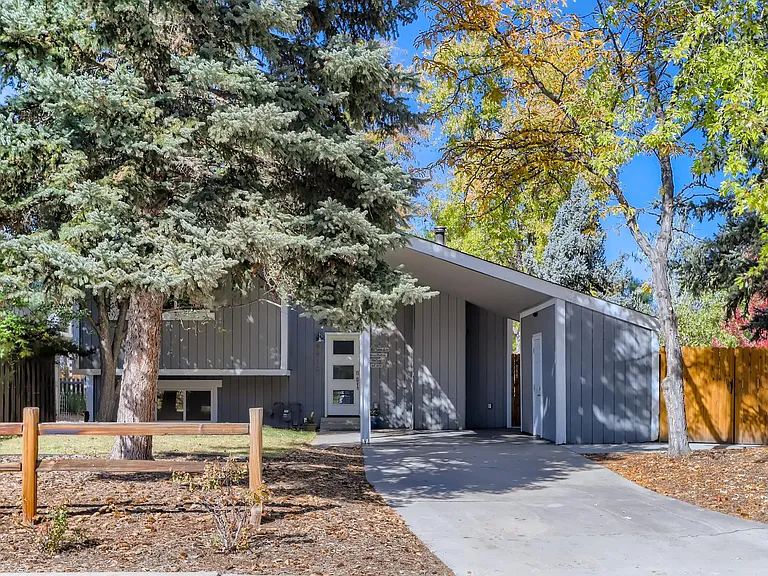 4418 Driftwood Pl — Photo 3