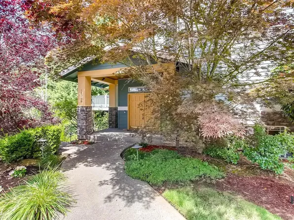 15914 NE 101st Ct, Redmond, WA 98052
