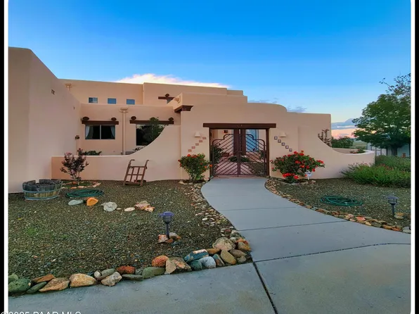10614 E High Point Dr, Dewey, AZ 86327