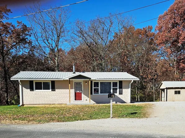 510 Orange St, Carlinville, IL 62626