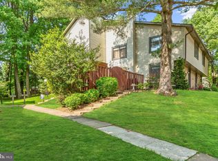 10663 Myrtle Oak Ct, Burke, VA 22015