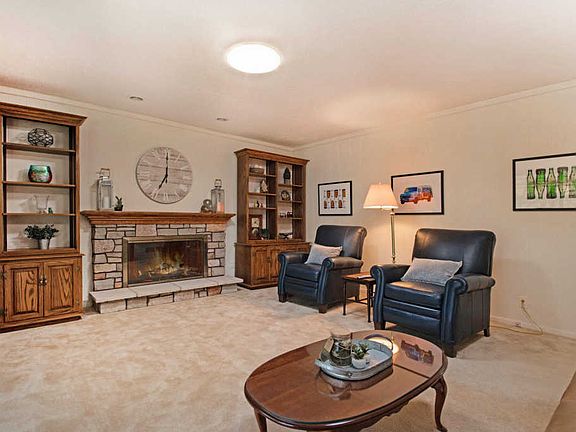 4th image of 4385 Baywood Dr SE