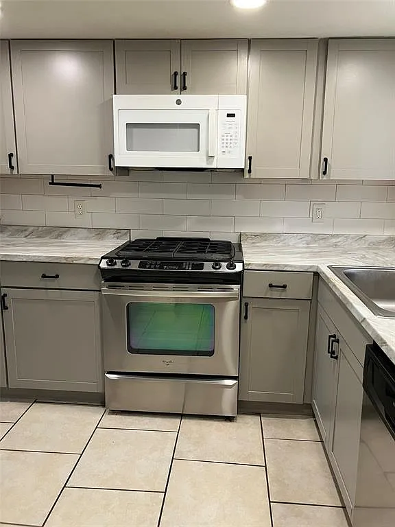 2 bed, 2.0 bath, 1245 sqft, $1,600 — Photo 4