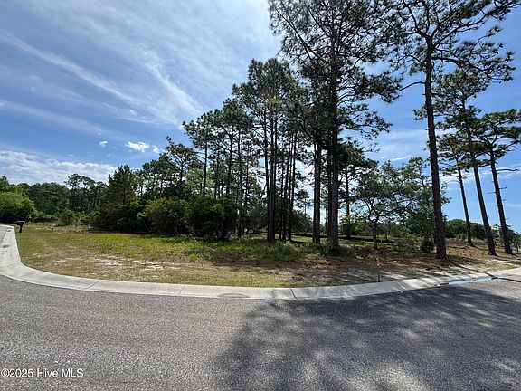 2nd image of 1516 St. Lucia Drive SW