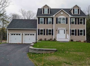 15 Bald Hill Rd, Raymond, NH 03077