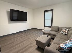 5 Charlotte St, Binghamton, NY