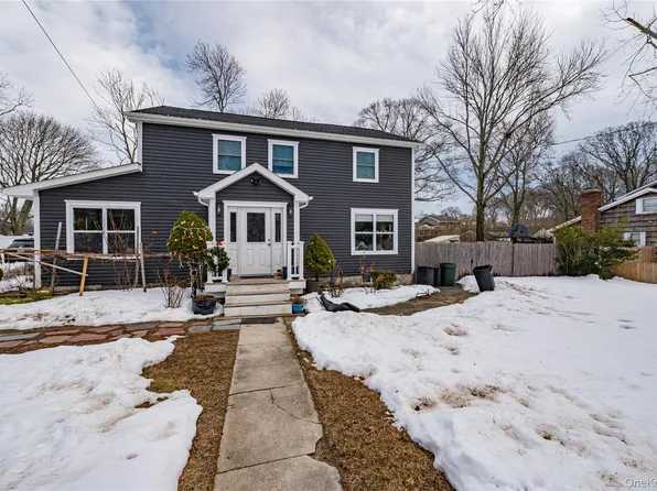 85 Bayview Avenue, East Patchogue, NY 11772