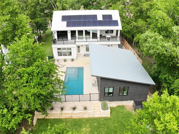 201 Kahana Ln, Bastrop, TX 78602