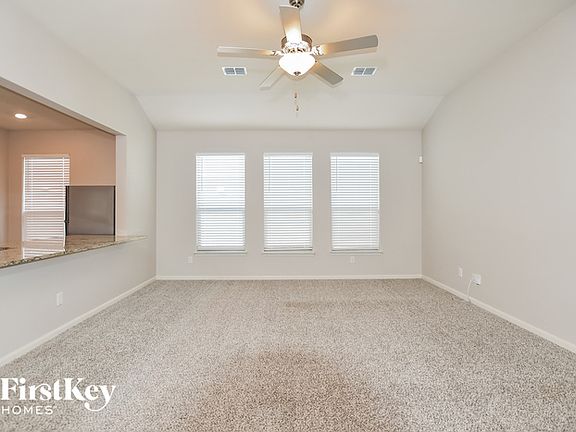 3rd image of 516 Aqueduct Dr