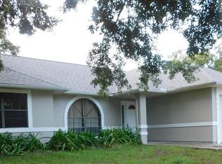 923 Glencove Ave NW, Palm Bay, FL 32907