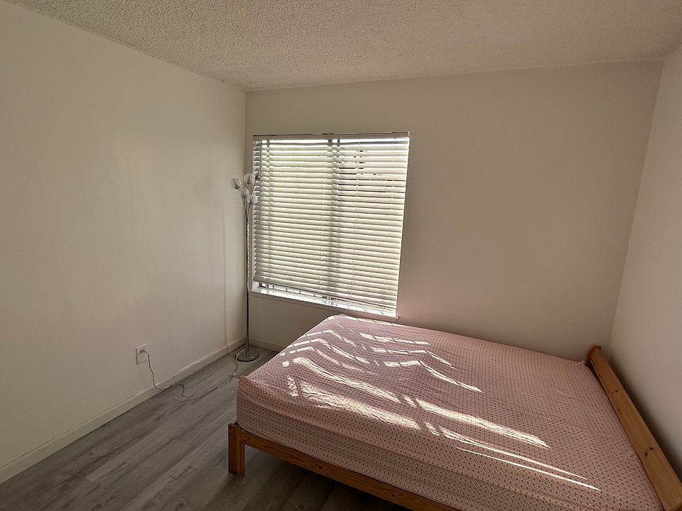 1st image of 14542 Linden Ave