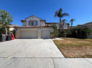 7416 Sungold Ave, Corona, CA 92880