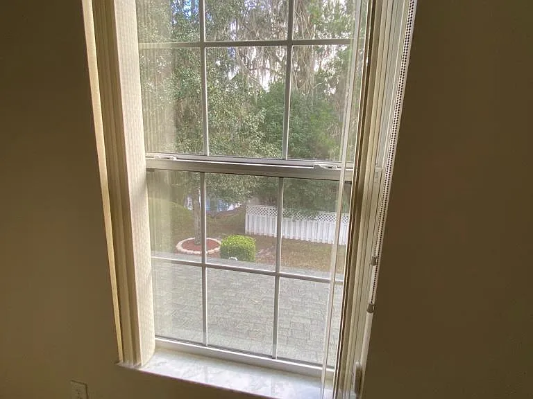 231 NE 28th Ave #105 — Photo 27