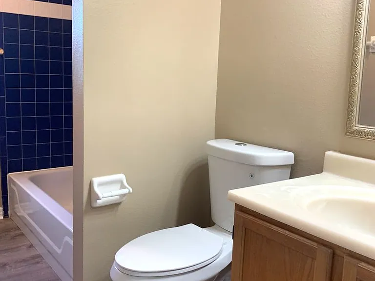 1212 Moses Creek Ct — Photo 15