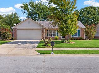 2759 Summerfield Pl, Pryor, OK 74361