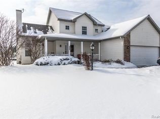 240 Pauline Pass, Linden, MI