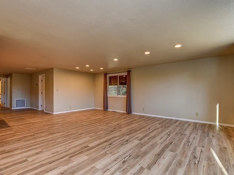 3075 Timber Line Rd — Photo 9