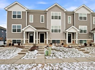 6621 Sassafras Way, Wonder Lake, IL 60097