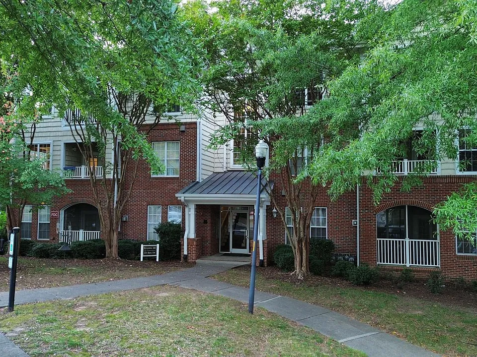 324 Providence Glen Dr #324