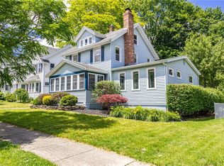 370 Laurelton Rd, Rochester, NY 14609